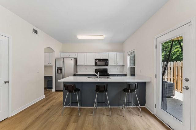 553 Rosedale Ave Apt 107, Nashville, TN 37211