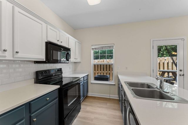 553 Rosedale Ave Apt 107, Nashville, TN 37211
