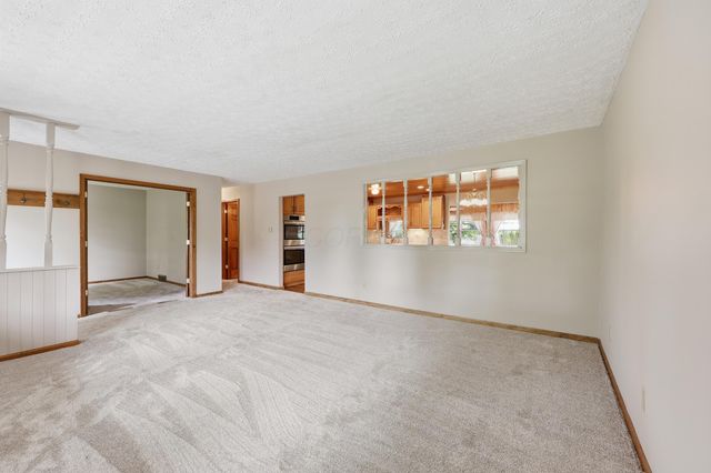 5018 Morse Road, Alexandria, OH 43001