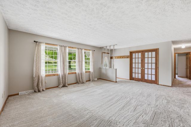 5018 Morse Road, Alexandria, OH 43001