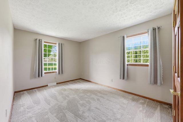 5018 Morse Road, Alexandria, OH 43001