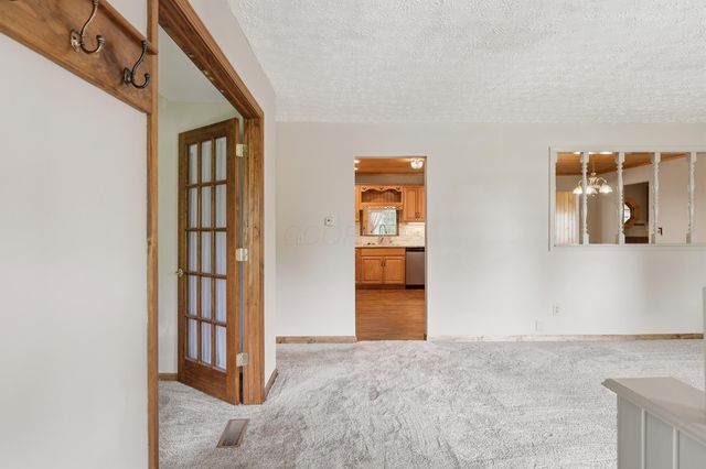 5018 Morse Road, Alexandria, OH 43001