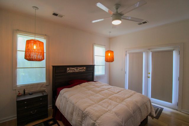 40 H Street, Charleston, SC 29403