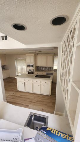 2127 Manor Green Drive, Houston, TX 77077
