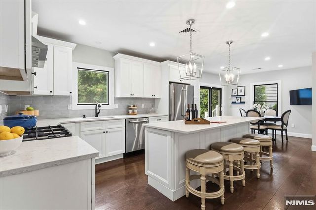 59 Ferndale Avenue, Glen Rock, NJ 07452