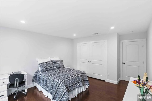 59 Ferndale Avenue, Glen Rock, NJ 07452