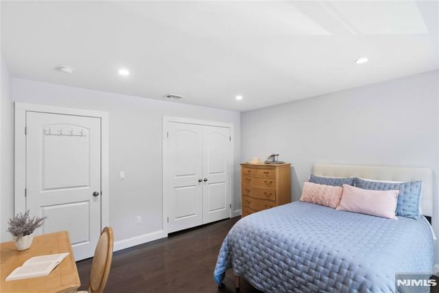 59 Ferndale Avenue, Glen Rock, NJ 07452