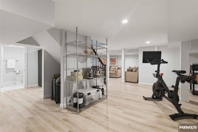 59 Ferndale Avenue, Glen Rock, NJ 07452