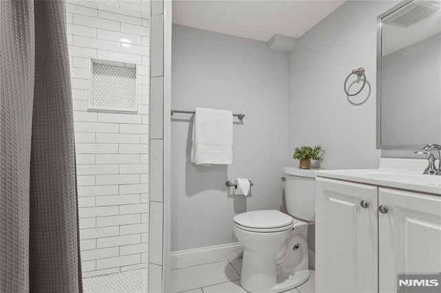 59 Ferndale Avenue, Glen Rock, NJ 07452