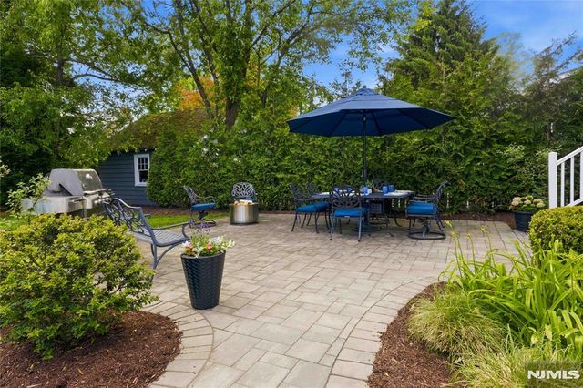 59 Ferndale Avenue, Glen Rock, NJ 07452