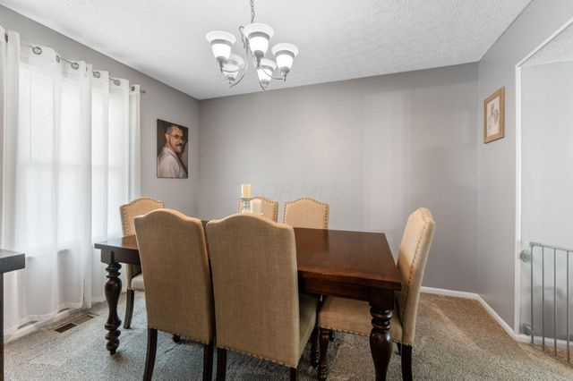 3655 Lake Albert Way, Grove City, OH 43123