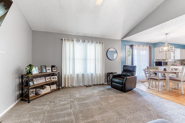 3655 Lake Albert Way, Grove City, OH 43123