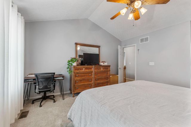 3655 Lake Albert Way, Grove City, OH 43123