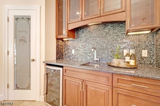 301 Greenwood Ave, Florham Park Boro, NJ 07932