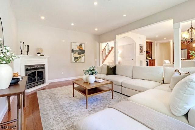 301 Greenwood Ave, Florham Park Boro, NJ 07932