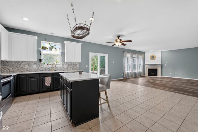 11957 Sloane Muse, Fishers, IN 46037