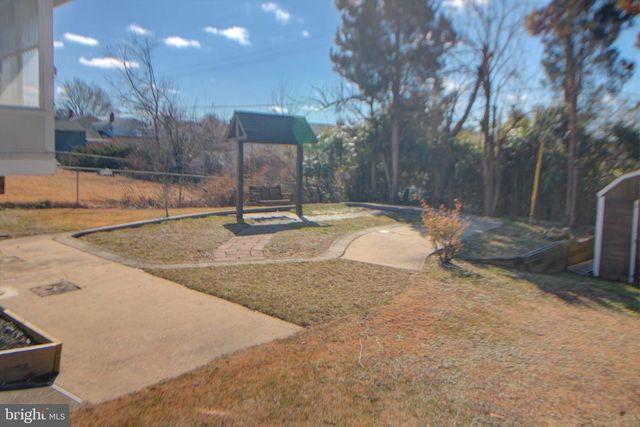 1211 POPLAR AVE, Arbutus, MD 21227