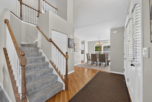 12 Foxglove Court, Bolingbrook, IL 60440