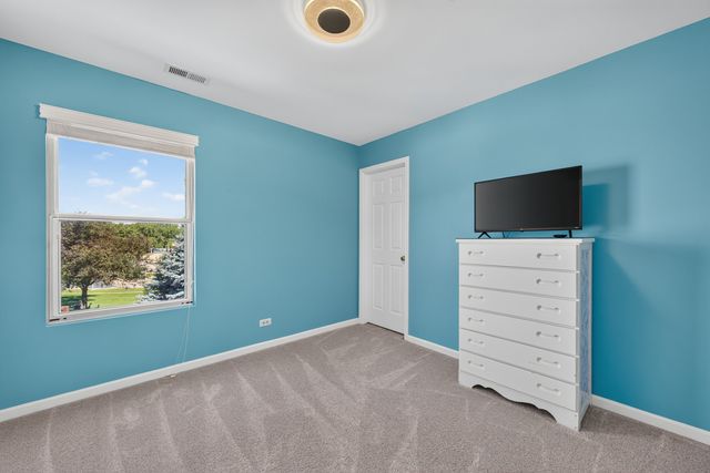 12 Foxglove Court, Bolingbrook, IL 60440