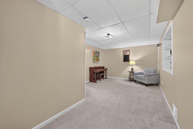 12 Foxglove Court, Bolingbrook, IL 60440