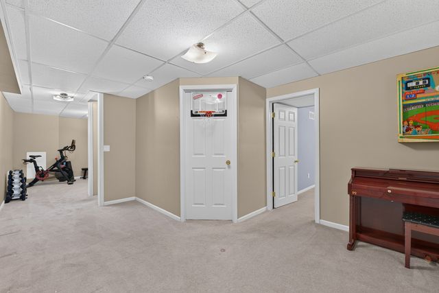 12 Foxglove Court, Bolingbrook, IL 60440