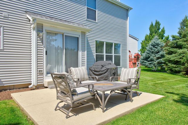 12 Foxglove Court, Bolingbrook, IL 60440