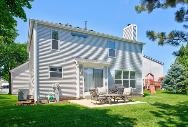 12 Foxglove Court, Bolingbrook, IL 60440