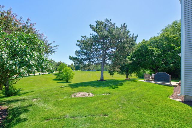 12 Foxglove Court, Bolingbrook, IL 60440