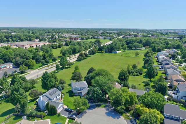 12 Foxglove Court, Bolingbrook, IL 60440