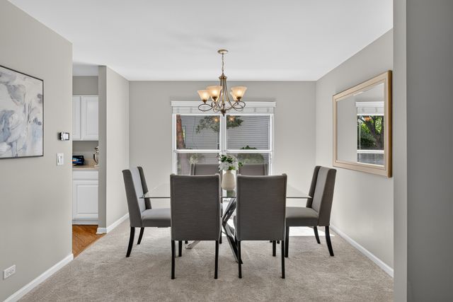 12 Foxglove Court, Bolingbrook, IL 60440