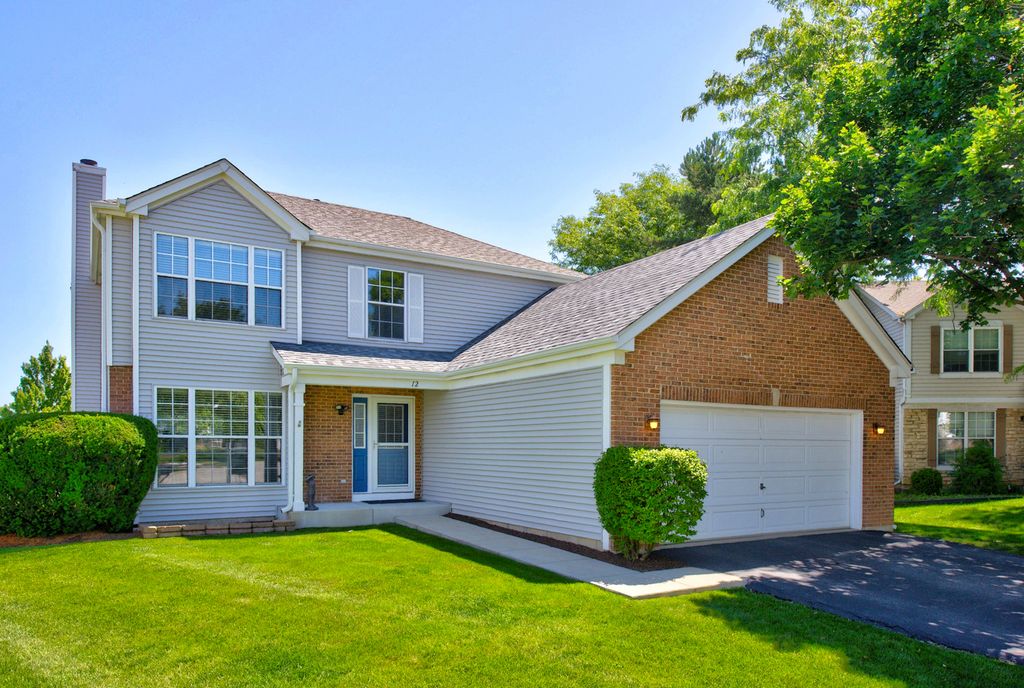 12 Foxglove Court, Bolingbrook, IL 60440