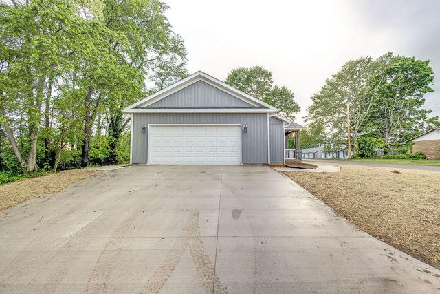 228 E Walnut Street, Danville, OH 43014