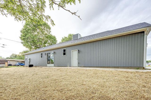 228 E Walnut Street, Danville, OH 43014