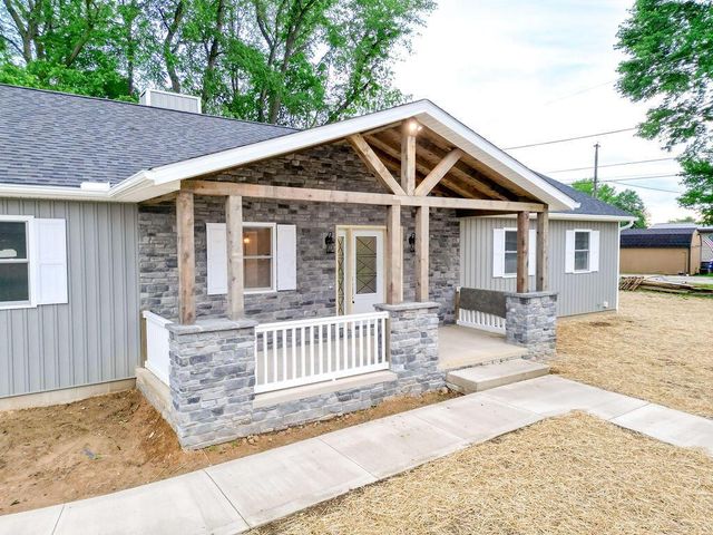 228 E Walnut Street, Danville, OH 43014