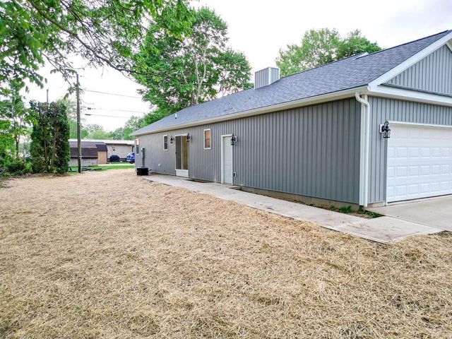 228 E Walnut Street, Danville, OH 43014