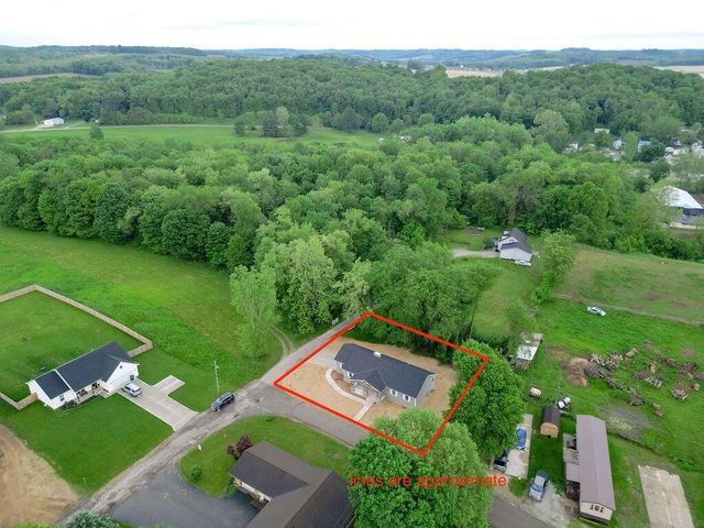 228 E Walnut Street, Danville, OH 43014