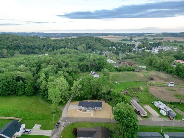 228 E Walnut Street, Danville, OH 43014
