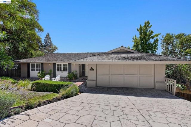 25 Pulido Ct, Danville, CA 94526