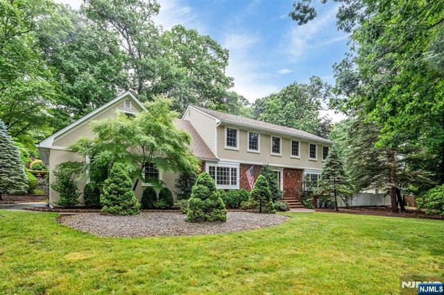 78 Urban Club Road, Wayne, NJ 07470