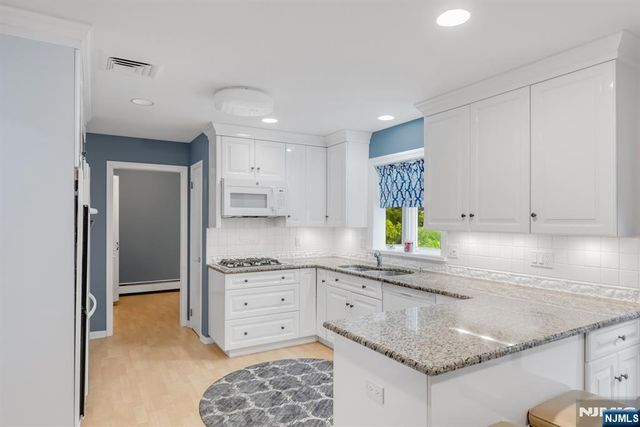 78 Urban Club Road, Wayne, NJ 07470