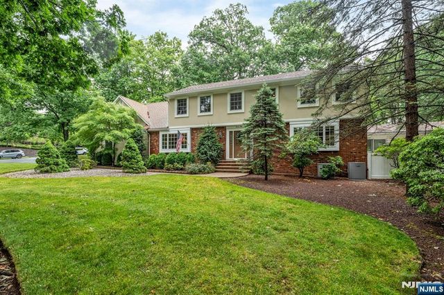 78 Urban Club Road, Wayne, NJ 07470