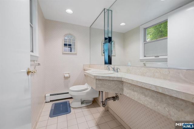 78 Urban Club Road, Wayne, NJ 07470