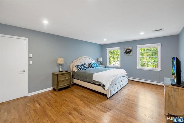 78 Urban Club Road, Wayne, NJ 07470