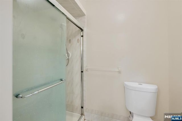 78 Urban Club Road, Wayne, NJ 07470