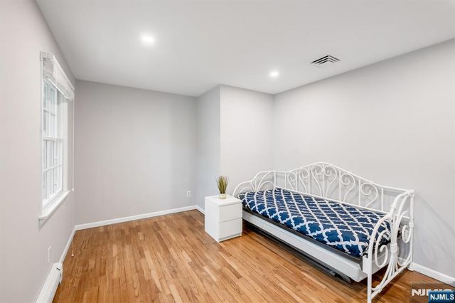 78 Urban Club Road, Wayne, NJ 07470