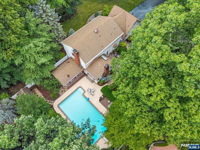 78 Urban Club Road, Wayne, NJ 07470