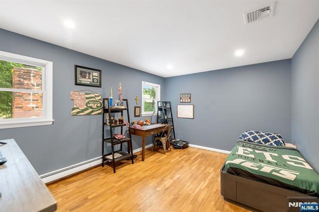 78 Urban Club Road, Wayne, NJ 07470