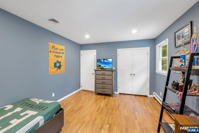 78 Urban Club Road, Wayne, NJ 07470