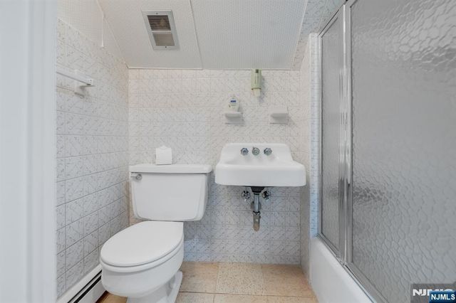 78 Urban Club Road, Wayne, NJ 07470