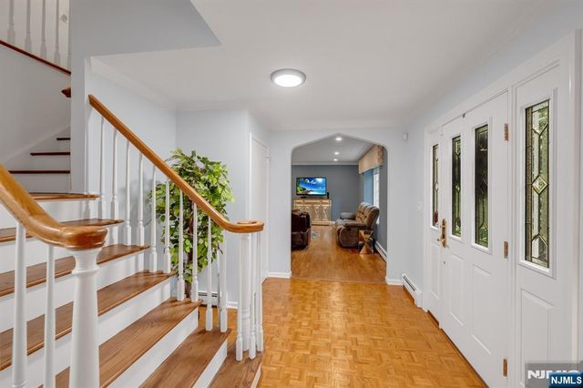78 Urban Club Road, Wayne, NJ 07470